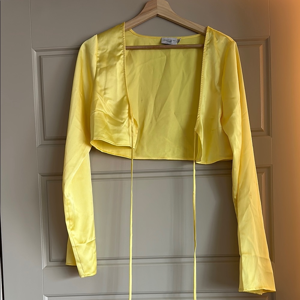 Yellow flowy front tie satin top